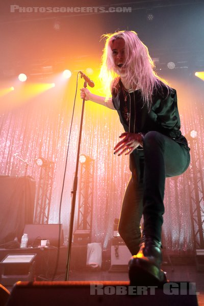 THE KILLS - 2024-05-03 - PARIS - Olympia - Alison Nicole Mosshart